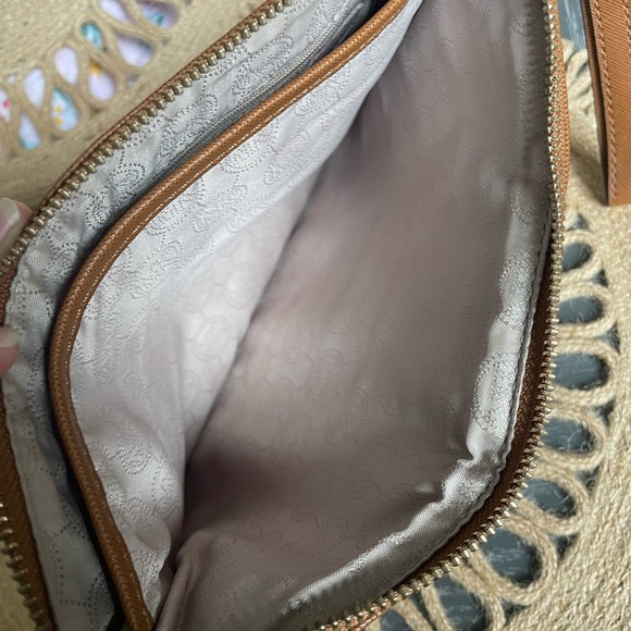 Michael Kors White and Tan Wristlet - Picture 4 of 5